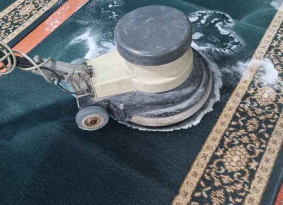 proses cuci karpet